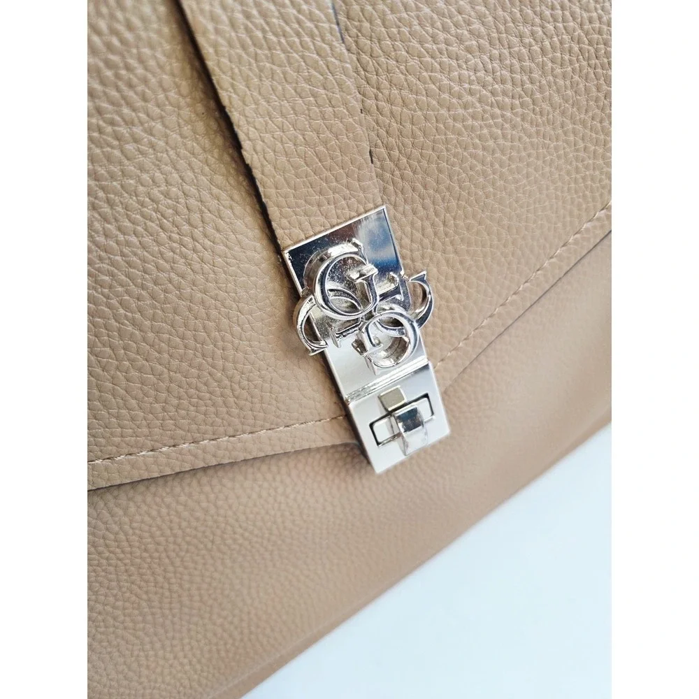 Guess Albury Shopper Charm Tote Brown Shoulder Bag‎ Faux Leather Large